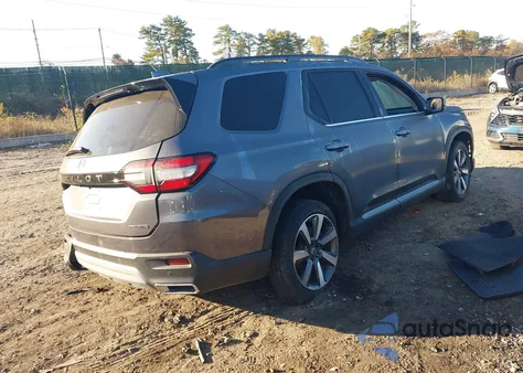 2024 Honda Pilot Touring z USA, uszkodzony, nr VIN 5FNYG1H7XRB008921